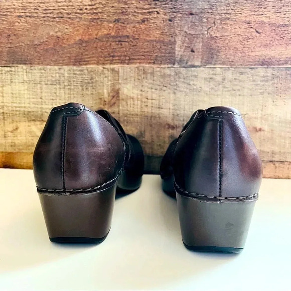 Dansko Tamara Clogs  - Picture 5 of 11